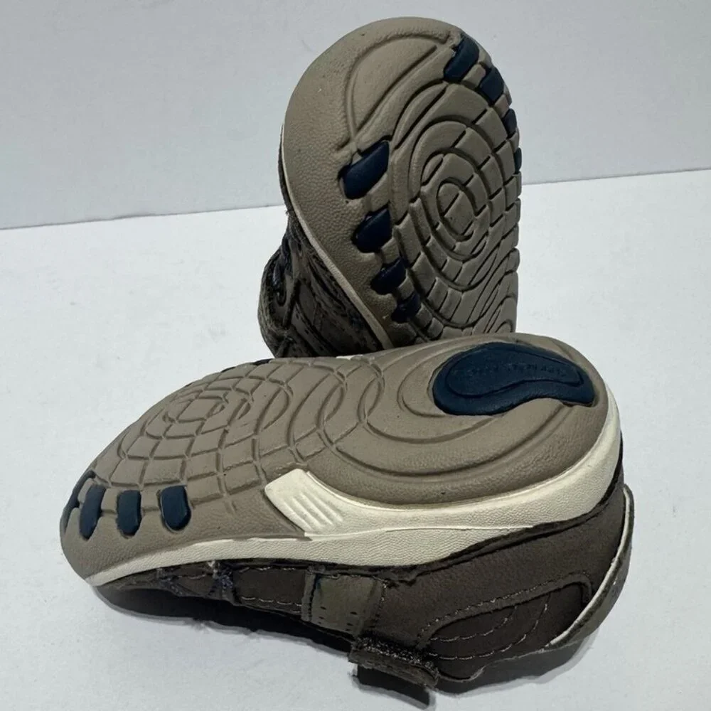 Stride Rite Soft Motion Artie Sneaker Size 3.5 Extra Wide Toddler
